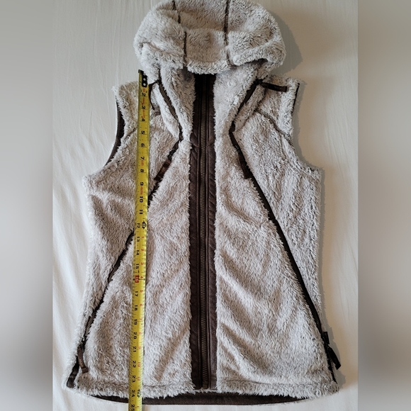 KÜHL 'FLIGHT' TM Vest. Size: S - Picture 10 of 16